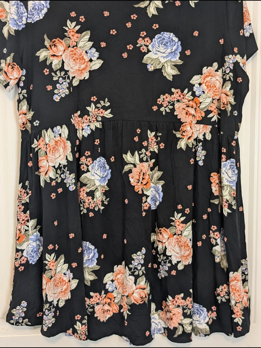 Torrid Plus Size Black Floral Patterned Shirt Sleeve Babydoll Shirt - Picture 5 of 11